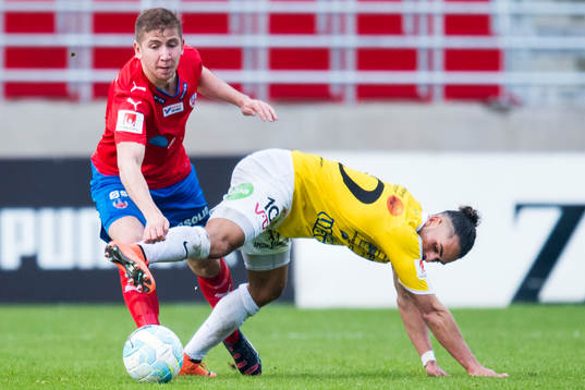 Helsingborgs Darijan Bojanić och Falkenbergs Alexander