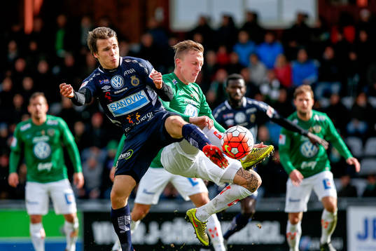 Gefles Simon Skrabb  och Jönköpings Joakim Karlsson