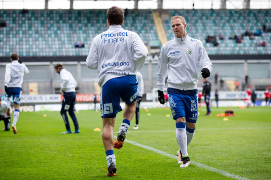 IFK Göteborgs Tobias Hysén och Gustav Engvall värmer upp