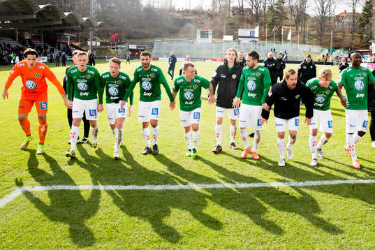Jönköpings spelare tackar publiken