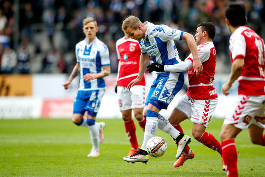 IFK Göteborgs Gustav Engvall och Kalmars Ismael Silva Lima