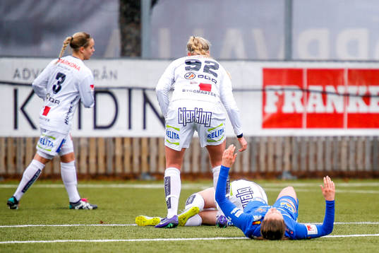 Sunnanås Michelle Wörner   i premiären av elitettan i