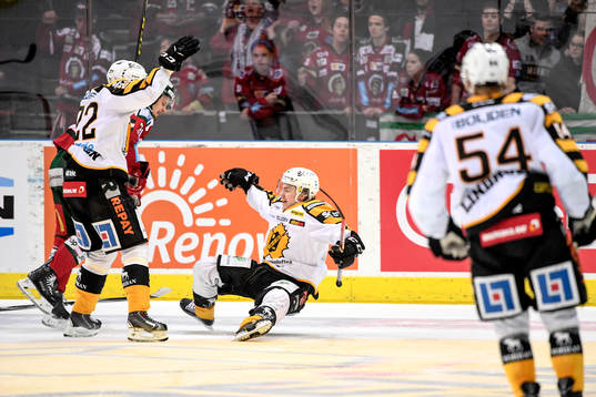 Skellefteås Sebastian Aho jublar