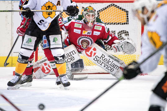 Frölundas målvakt Johan Gustafsson