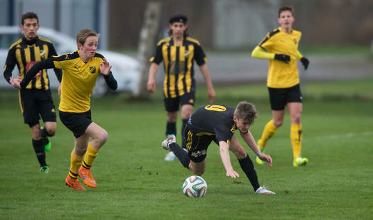 IFK Hässleholms Elliot Nilsson i matchen för 16-åringar