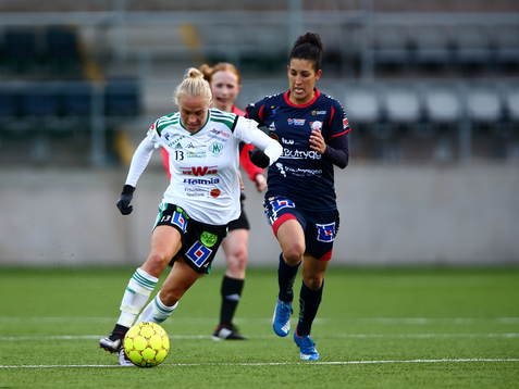 Mallbackens Tameka "Meeks" Butt och Linköpings Claudia Neto