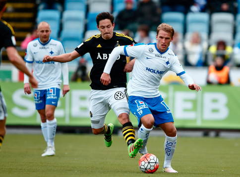s Stefan Ishizaki och Norrköpings Sebastian Andersson