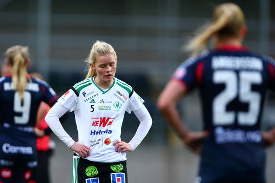 Mallbackens Clara Alm deppar