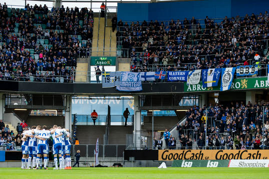IFK Göteborg samlade innan fotbollsmatchen i Allsvenskan