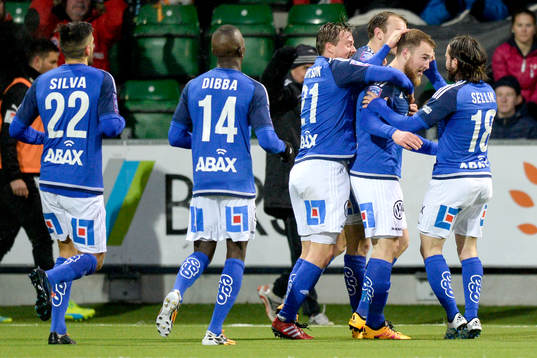 Sundsvalls Runar Sigurjonsson jublar