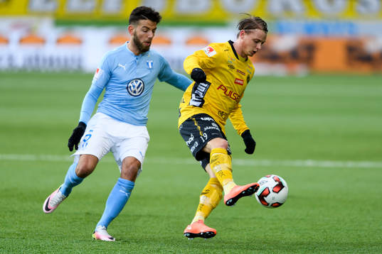 Elfsborgs Simon Hedlund och Malmö FFs Erdal Rakip
