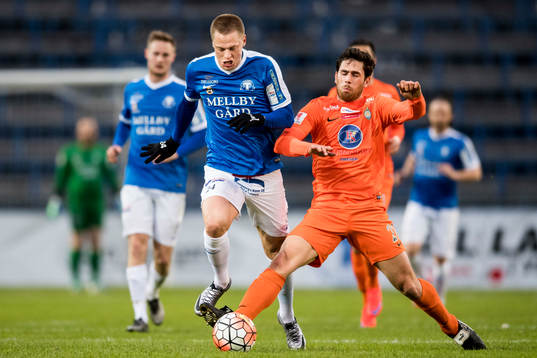 Trelleborgs Mattias Håkansson och Athletics Carlos Gaete