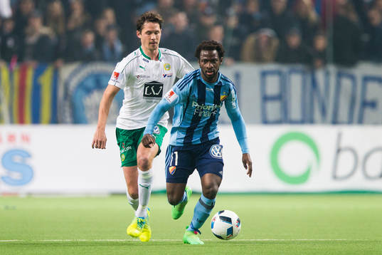 Hammarbys Philip Haglund steget bakom Djurgårdens Amadou