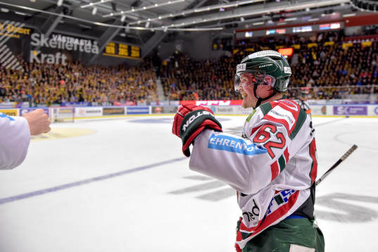 Frölundas Artturi Lehkonen jublar