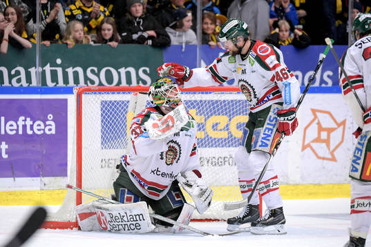 Frölundas målvakt Johan Gustafsson och Christoffer