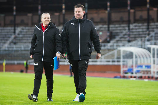 Rosengårds tränare Jack Majgaard Jensen ser glad ut
