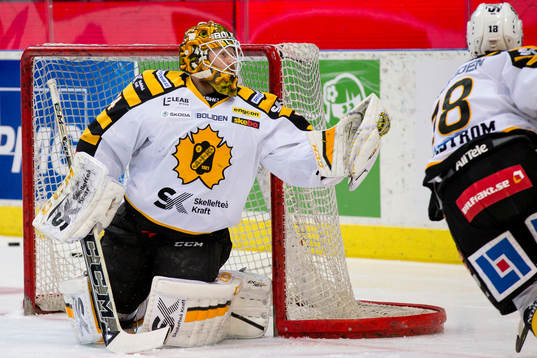 Skellefteås målvakt Erik Hanses