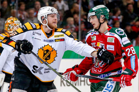 Skellefteås Alexander Urbom och Frölundas Johan Sundström