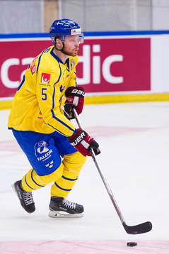 Sveriges Adam Larsson