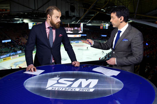 Sanny Lindström och Tommy Åström i studion hos Cmore