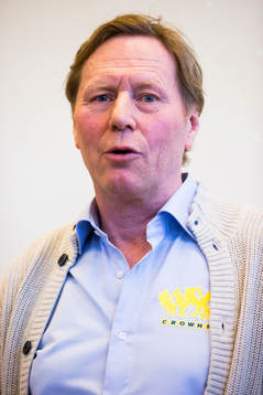 Leif R Carlsson