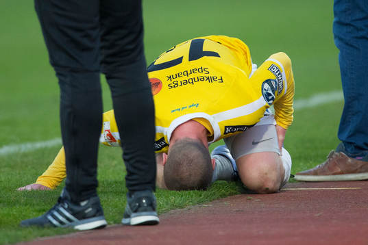 Falkenbergs Christoffer Carlsson har ont