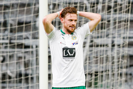 Hammarbys Arnor Smarason deppar
