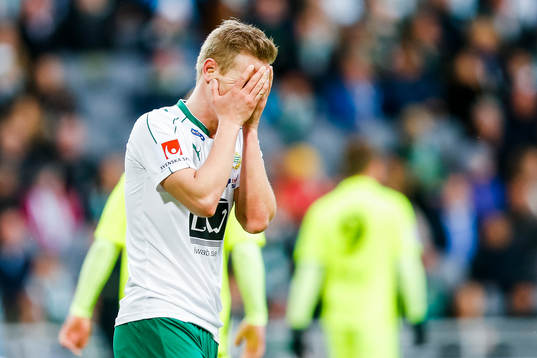 Hammarbys Erik Israelsson deppar