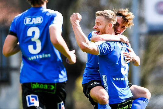 Bläddra bland fler bilder av Fotboll, Superettan, Halmstad - GAIS
