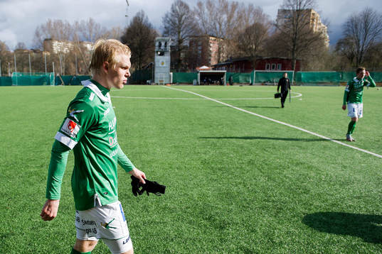 Ljungskiles Linus Tornblad deppar