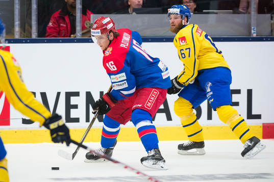 Rysslands Sergei Plotnikov och Sveriges Linus Omark