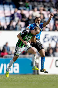 GAIS Craig Henderson och Halmstads Junes Barny