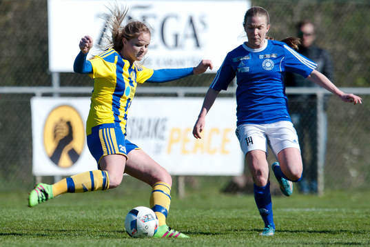 Eskilsminnes Josefine Norberg skjuter
