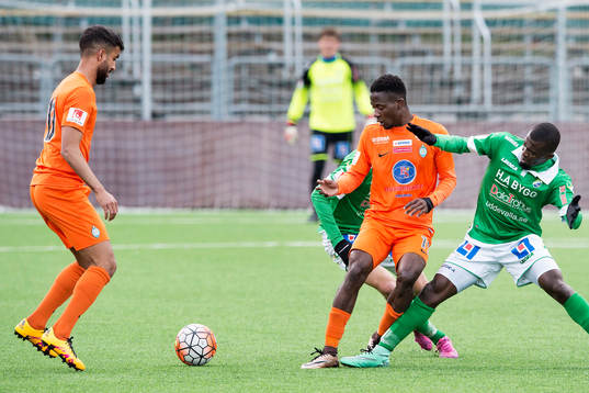 Athletics Mohamed Buya Tugay jagas av Ljungskiles Yussif