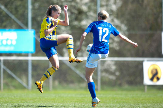 Eskilsminnes Julia Nyberg Spets och Stattenas  Josefine