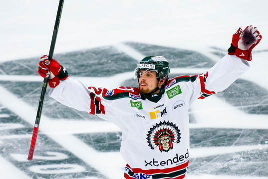 Frölundas Lukas Bengtsson jublar