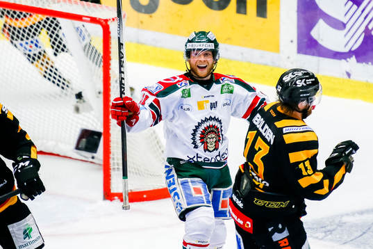 Frölundas Ryan Lasch jublar