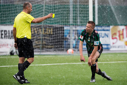 Varbergs Ivan Näsberg får gult kort för filmning