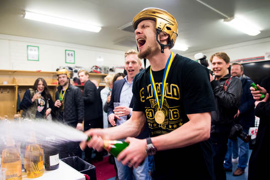 Bläddra bland fler bilder av Ishockey, Guldfirande i Göteborg
