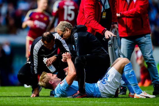 Malmö FFs Franz Brorsson har ont
