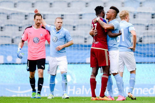 Malmö FFs Felipe Carvalho kramar om Djurgårdens Michael