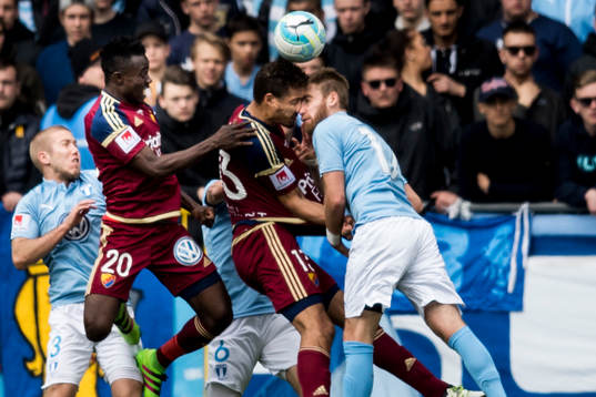 Djurgårdens Mathias Ranegie och Malmö FFs Rasmus