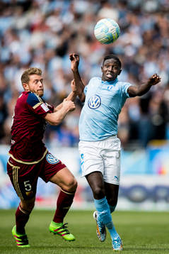 Djurgårdens Stefan Karlsson och Malmö FFs Pa Konate
