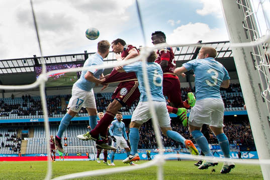 Djurgårdens Mathias Ranegie och Malmö FFs Rasmus