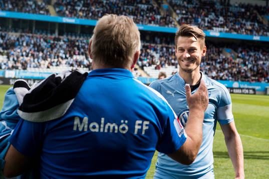 Malmö FFs Markus Rosenberg och materialförvaltare Swidde