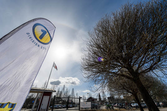 En generell bild på en vepa med Division 1 logotyp