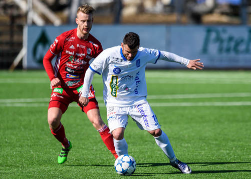 s William Olausson och Akropolis Dimitrios Sialmas