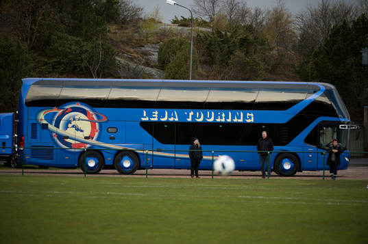 Sunnanås buss fotbollsmatchen i Elitettan mellan Hovås