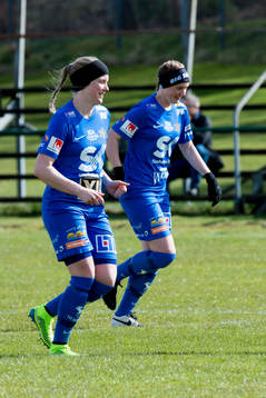 Sunnanås Lina Finnholm och Ashley Nicol  fotbollsmatchen i