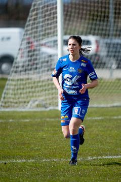 Sunnanås Stina Hedlund  fotbollsmatchen i Elitettan mellan